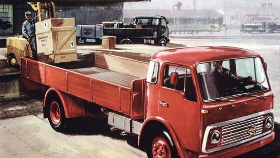 1860x1050-volvo-trucks-global-about-us-history-1960s-L46-L47-N84-teaser2