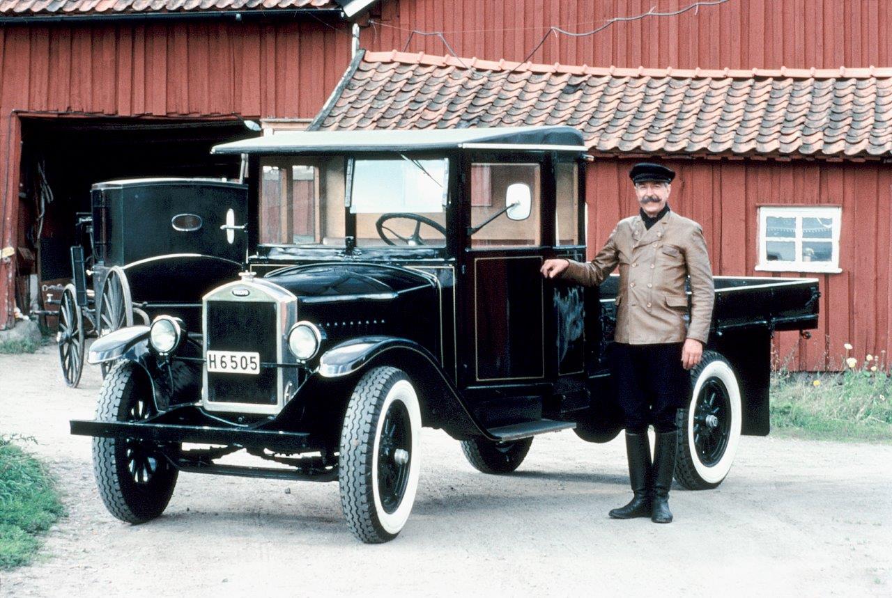 Volvo Trucks series 2 1928 -T24-2030-97