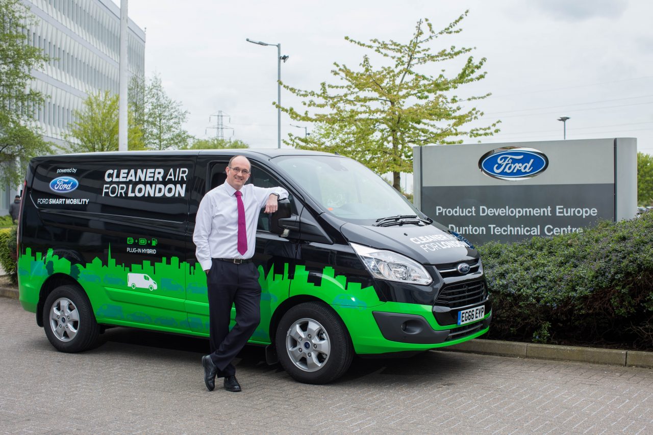 Ford london. Ford Transit Hybrid. Гибрид Транзит. Smart Ford Домодедово отзывы.