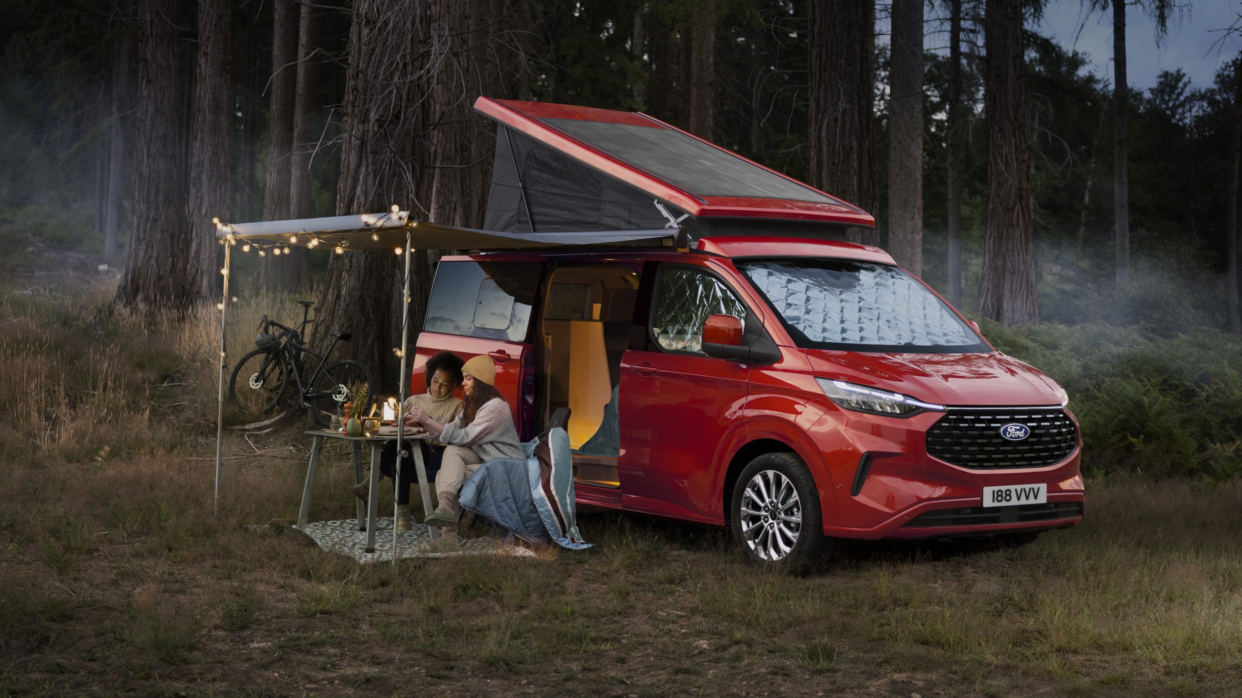 Le nouveau Ford Tourneo Custom Nugget camper - Transportmedia