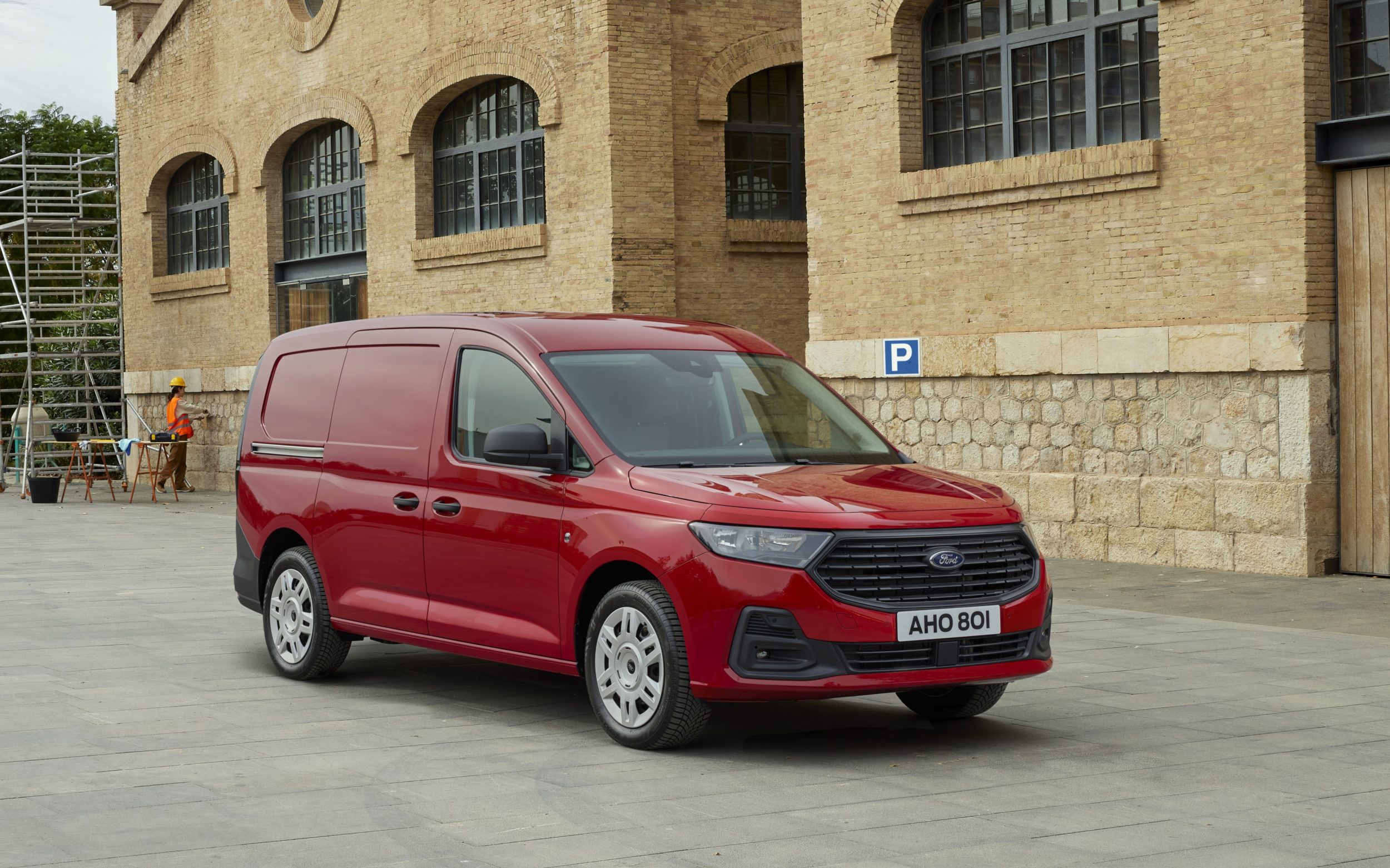 Enfin le nouveau Ford Transit Connect, aussi en hybride rechargeable